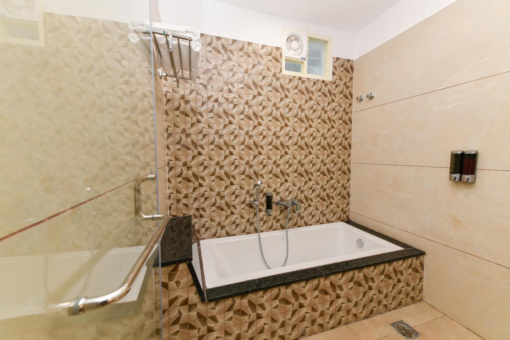 Hotel Shine International Майсур Экстерьер фото