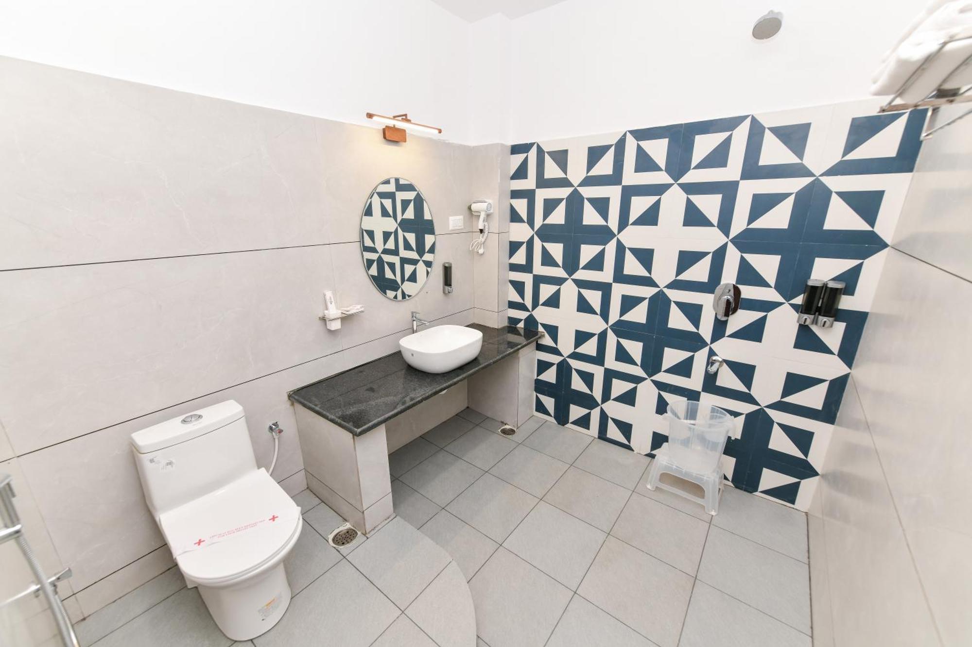 Hotel Shine International Майсур Экстерьер фото